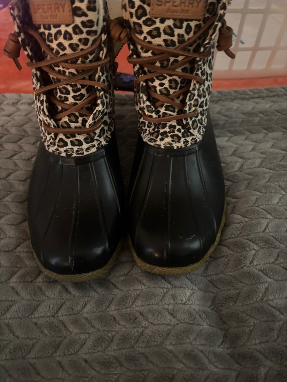 Sperry Leopard-Print & Black Women's Duck Boots with Brown Accents - Picture 4 of 6